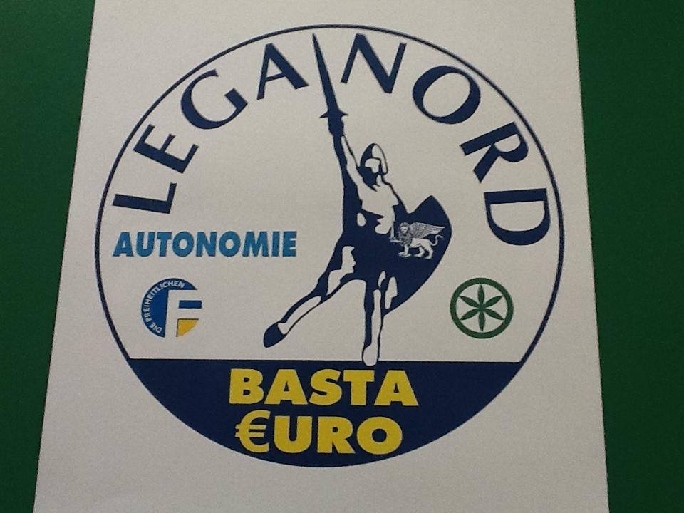 Lega Nord, alle Europee via Padania, arriva simbolo "Basta euro"