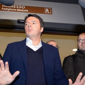 Matteo Renzi replica: "Casa pagata da Marco Carrai? Tutto falso"