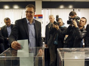Elezioni Serbia, trionfo di Aleksandar Vucic: 50% al leader filo europeista