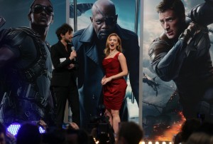 Captain America al cinema: cast stellare tra Scarlett Johansson e Chris Evans