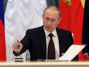 Ucraina, Putin chiama Obama per discutere sulla proposta Usa di accordo 