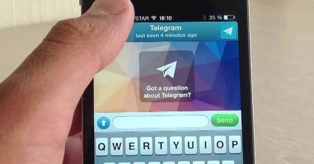 WhatsApp: da Facebook "privacy a rischio" e passano a Telegram del russo amico di Putin