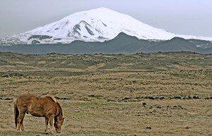 Allarme in Islanda: "Vulcano Hekla rischio eruzione, rigonfiamento magma a nord"