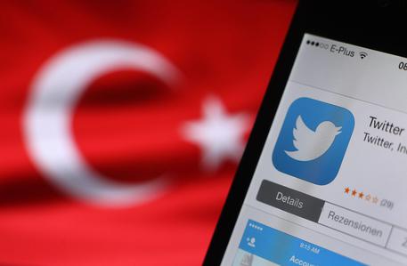 Turchia, tribunale chiede sblocco YouTube