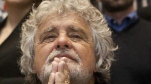 Beppe Grillo "Vincerò le elezioni", "Renzi è finito", ma a casa "democrazia"