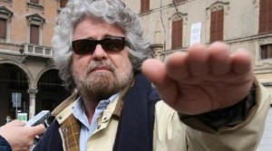 Beppe Grillo: "Comunità ebraica cambi portavoce, è stupido e ignorante"