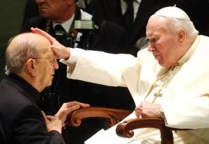 Papa Wojtyla santo, troppa fretta. Pinochet, pedofili, Ambrosiano: ora al sicuro