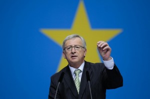 "Berlusconi scusati con tedeschi e sopravvissuti": Juncker nauseato da leader Fi