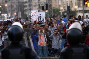 Egitto, movimento anti-Mubarak fuorilegge: 683 pro-Morsi condannati a morte
