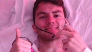 Stephen Sutton, malato terminale a 19 anni. Raccoglie online 3 mln per i malati