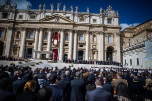 Canonizzazione papi, al Vaticano costano 500mila €. Ma la spesa è di 11 mln 