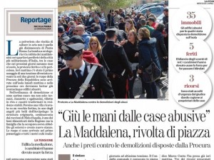 La Maddalena, rivolta in piazza: "Giù le mani dalle case abusive"