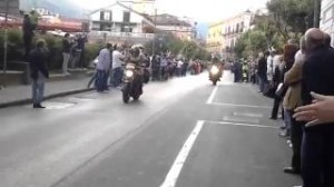 Giro Italia, ciclista urla 'terroni' mentre passa a Nocera (VIDEO)