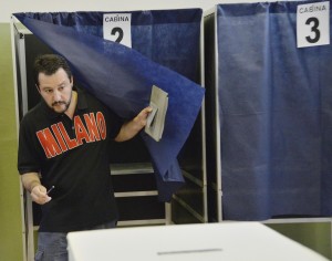 Matteo Salvini all'elettore: "Voti prima lei, non mi faccia fare il tamarro"