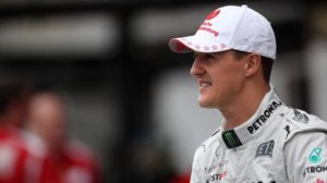 Michael Schumacher è dimagrito 20 kg. Reagisce con gli occhi a voce Corinna
