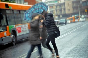 Previsioni tempo 30 giugno: pioggia al centro, allerta Umbria, Lazio e Abruzzo