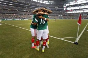 Messico-Camerun, Giovani Dos Santos: gol annullato. Era fuorigioco? (video)