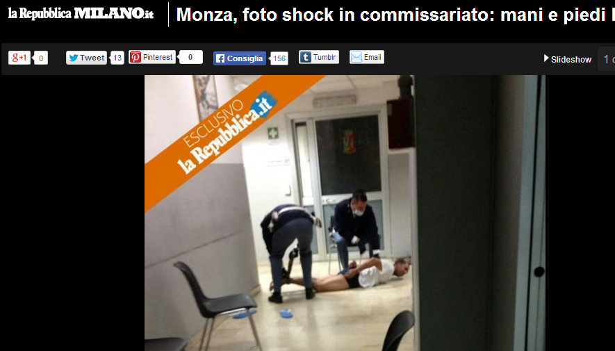 Monza, immigrato legato mani e piedi in commissariato (foto)