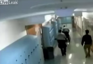 Usa: studente disabile picchiato dalla sicurezza della scuola (video)