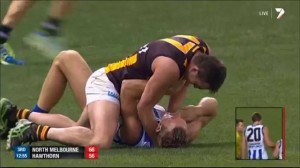 Football Australia: Brian Lake prova a strangolare l'avversario, 4 turni squalifica