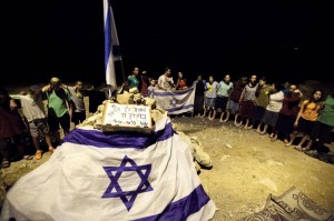 Israele, ucciso ragazzino palestinese di 17 anni. Forse una vendetta per i 3 ebrei 