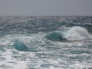 Villasimisiu, catamarano affonda: turista salvato dopo due ore in mare