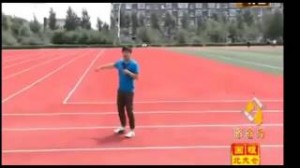 Cina, pista atletica con corsie a 90° (VIDEO)