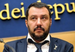 Matteo Salvini oscura autovelox di Pisapia: "Furto, massacrano i lavoratori"