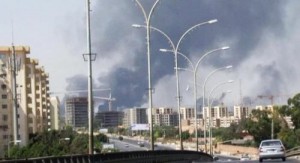 Libia isolata: razzi sull'aeroporto di Tripoli, off limits agli stranieri