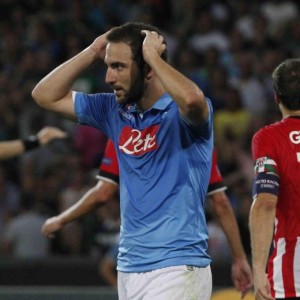 Champions League, Napoli eliminato perde 30 milioni. 20 andrebbero a Juve e Roma