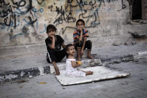 Tregua in pezzi, missili Hamas. Israele risponde, uccisa bimba di 2 anni