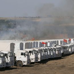 Ucraina, convoglio umanitario russo varca il confine. Kiev: "E' un'invasione"