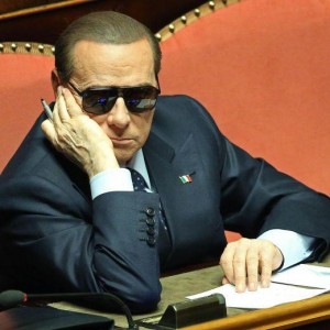 Berlusconi ha di nuovo l'uveite. Bloccato 7 giorni ad Arcore