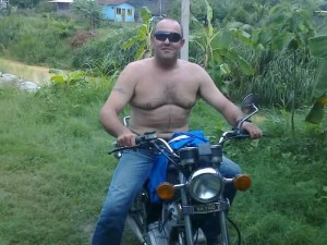 Cristiano Vecchiatini ucciso in Venezuela davanti a moglie e figli. Probabile vendetta
