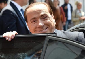 Berlusconi, cambio silente di strategia: frena su Jobs Act