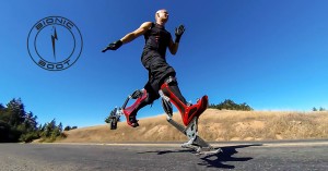 Gli stivali bionici inventati dal californiano Keahi Seymour VIDEO 