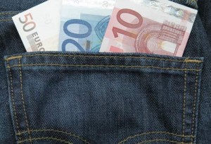 "Bonus 80 euro è maggiore spesa e non meno tasse", dice l'Eurostat  