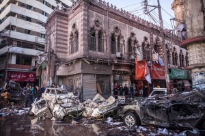 Egitto, autobomba esplode al Cairo: 12 feriti nell'attentato
