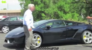 Fanno finta di fare i bisogni su Lamborghini: proprietario reagisce sparando col Taser VIDEO