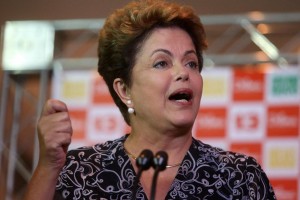Brasile, Dilma Roussef: malore in diretta tv. Calo di pressione, si riprende