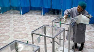 Elezioni Ucraina, exit poll: Poroshenko non sfonda. Anche filorussi in parlamento