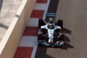 F1, Gp Abu Dhabi: Rosberg in pole, nona Ferrari Raikkonen
