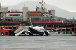 Maltempo, aeroporto Genova in tilt per black out: voli sospesi o ritardati