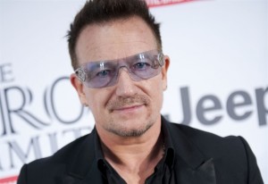 Bono degli U2 cade dalla bici a New York: sarà operato a un braccio