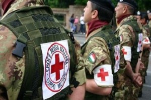La Croce rossa chiude. Via 20mila volontari, chi resta obbedirà a un privato
