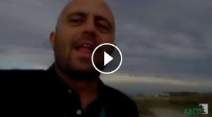 Luca Abete su Facebook: cotton fioc su spiaggia Castel Volturno VIDEO