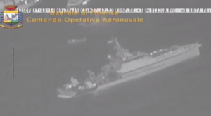 In Sardegna affonda nave carica droga: Finanza salva i 9 narcos, poi li arresta