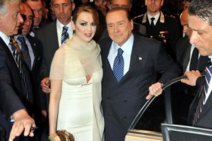 Berlusconi e Francesca Pascale si stanno lasciando? Mai insieme, lei a Madrid