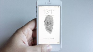 Impronte digitali clonate con una foto. Test Hacker su dito di ministra tedesca