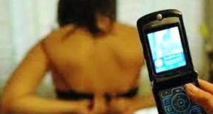 Castelfranco Veneto, scuola media del sesso: baby genitori, fellatio su Whatsapp